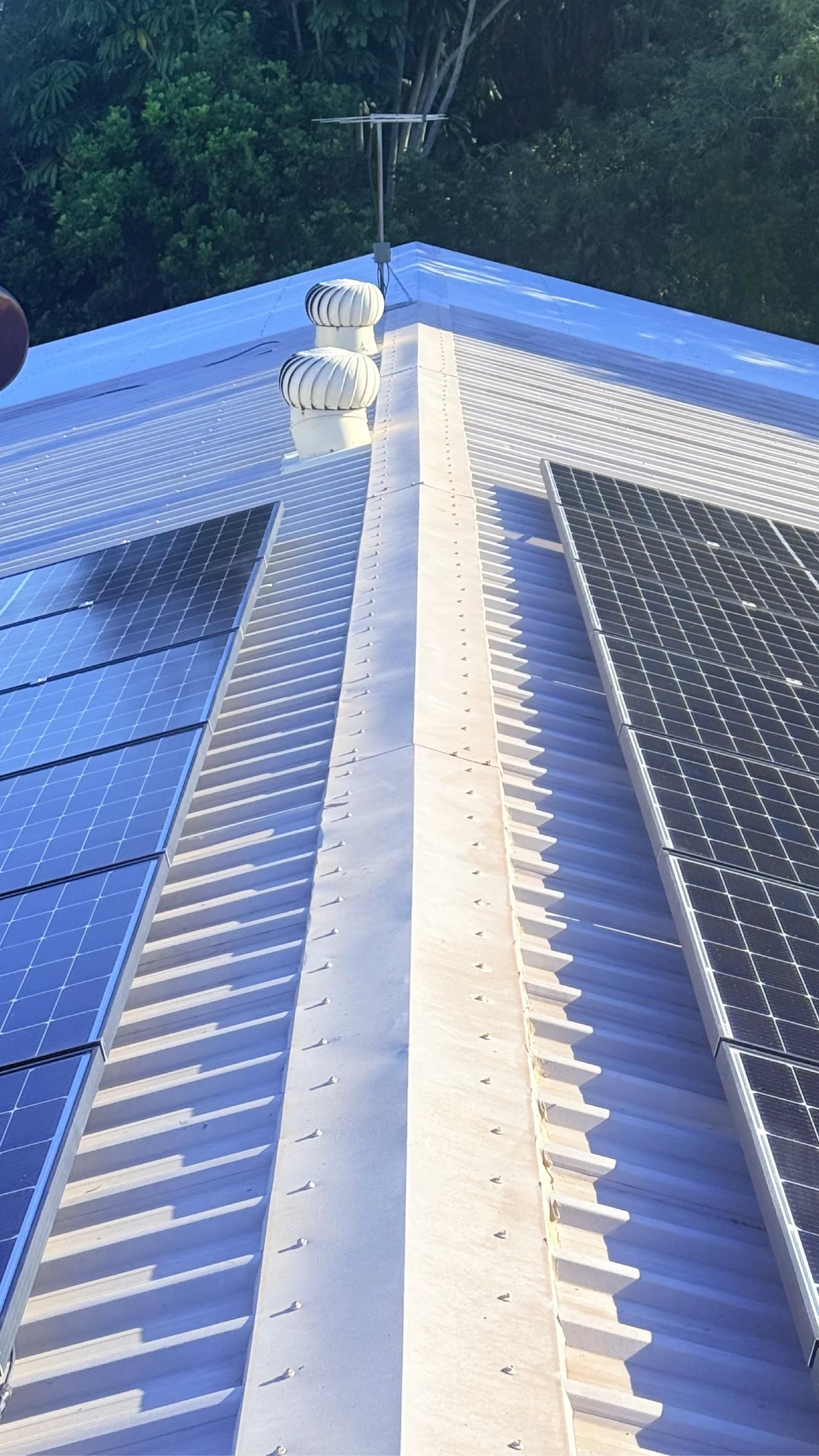 Yamba roof wash before and after by Be Clean Exteriors