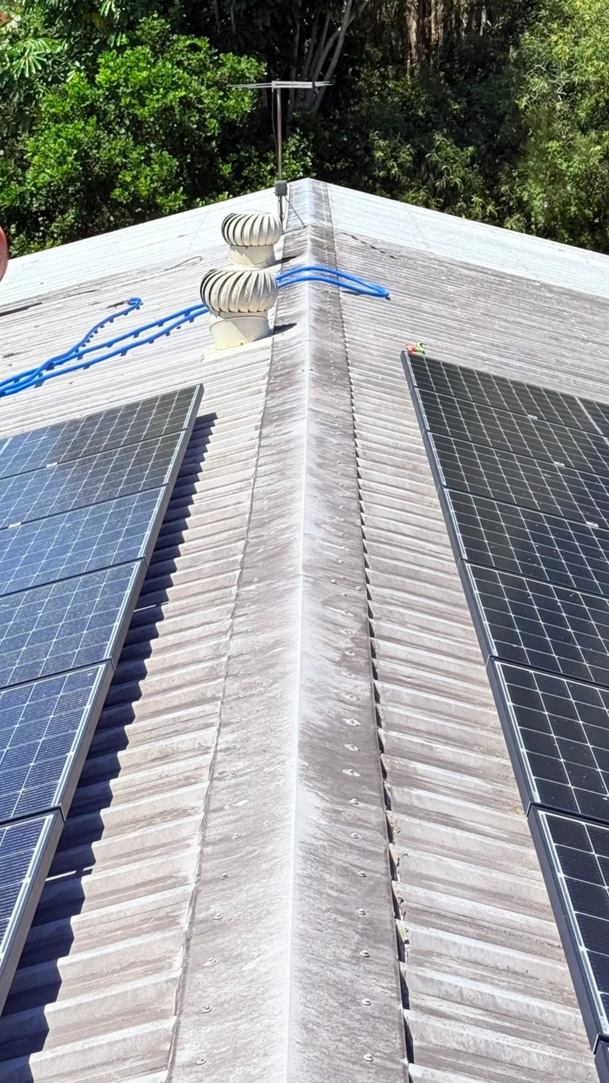 Yamba roof wash before by Be Clean Exteriors