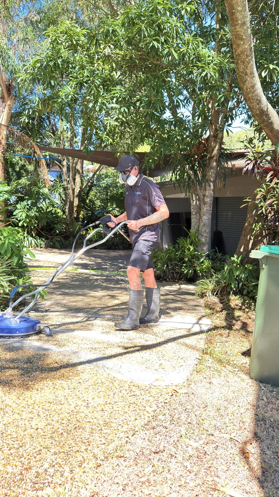 Brodie Ellwood completing an exterior cleaning site assessment for Be Clean Exteriors